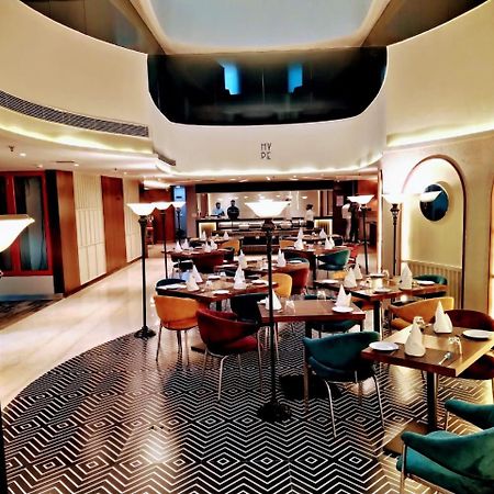 Hyphen Business Hotel 诺伊达 外观 照片
