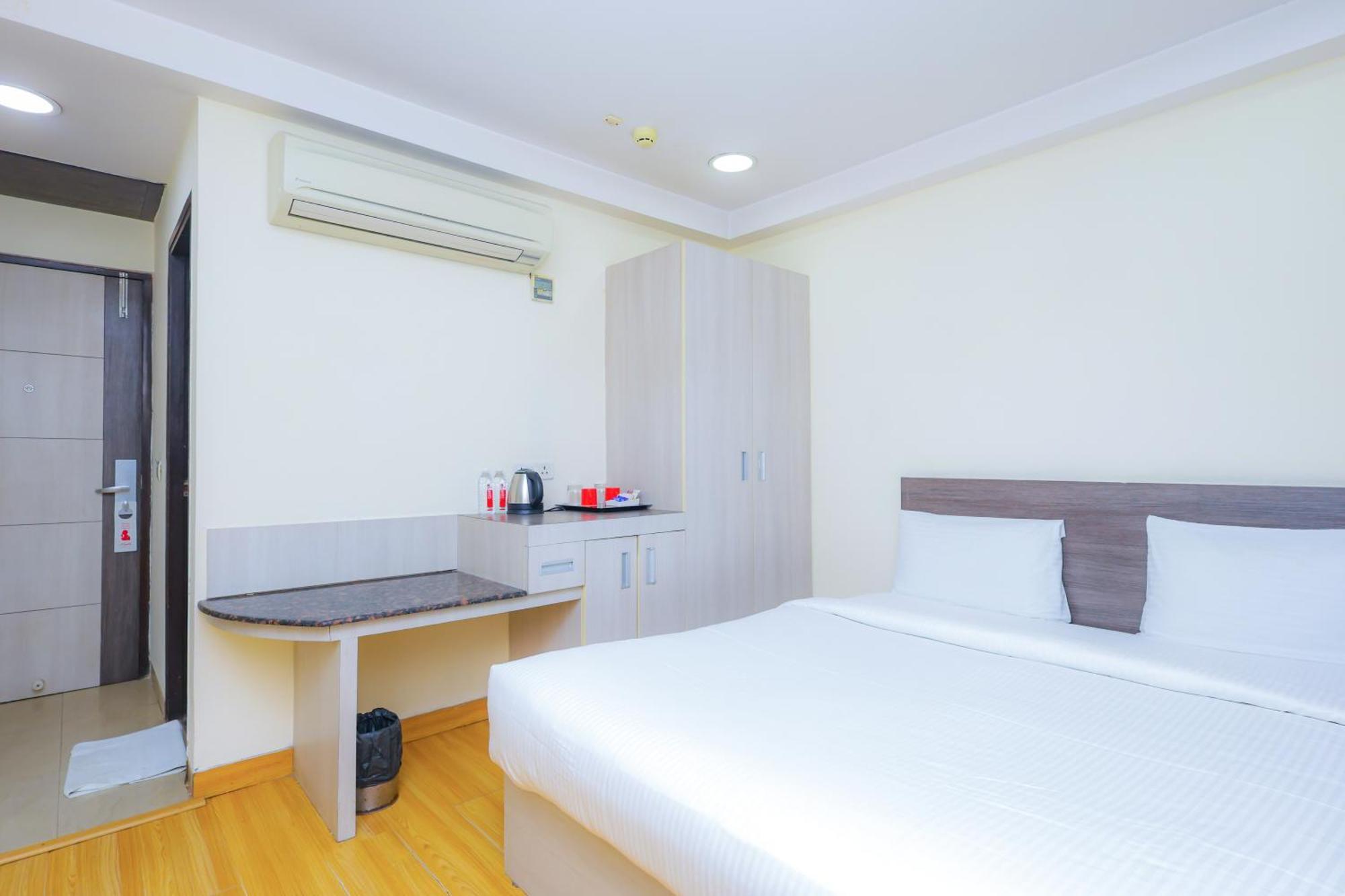 Hyphen Business Hotel 诺伊达 外观 照片