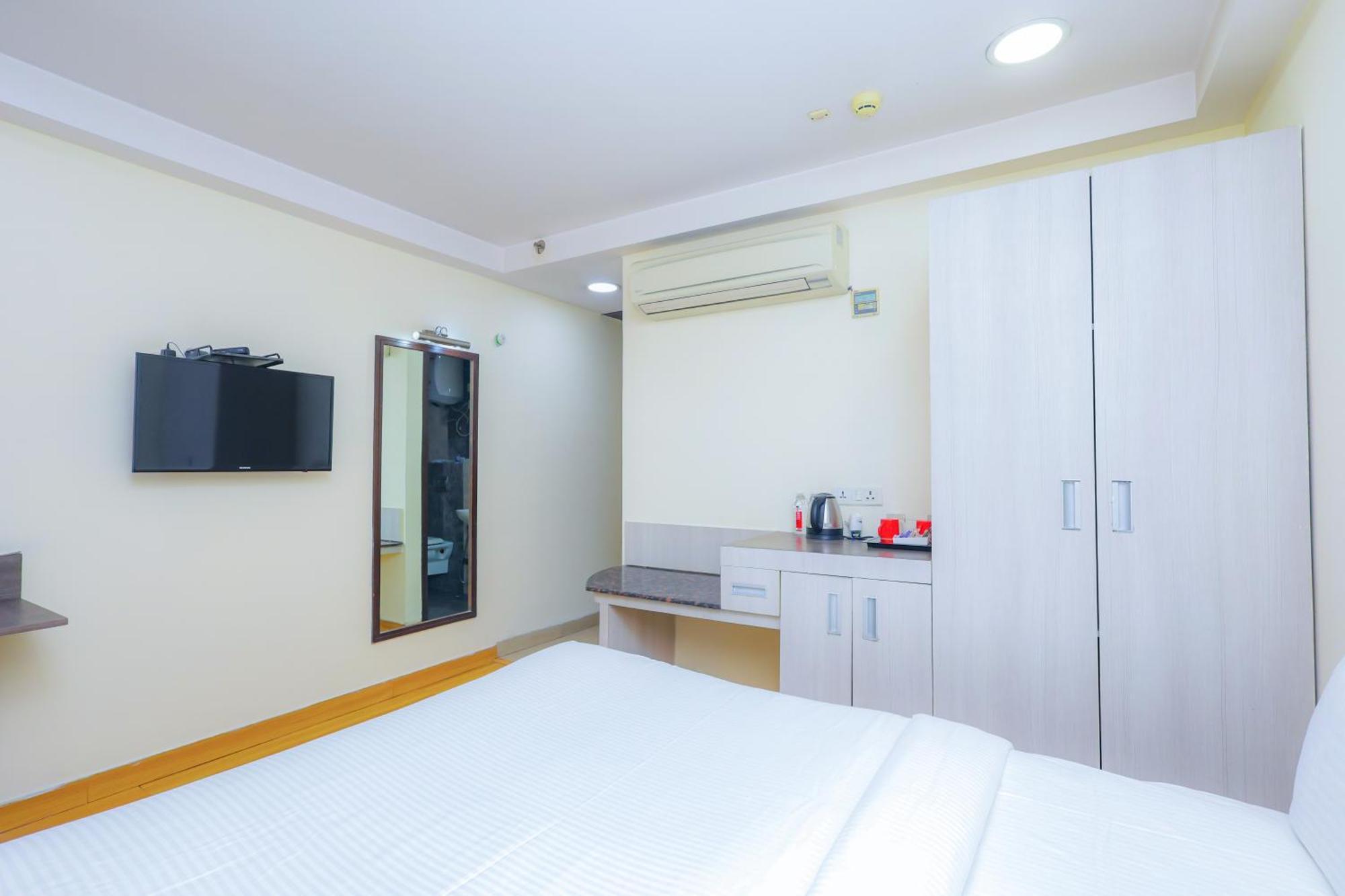 Hyphen Business Hotel 诺伊达 外观 照片