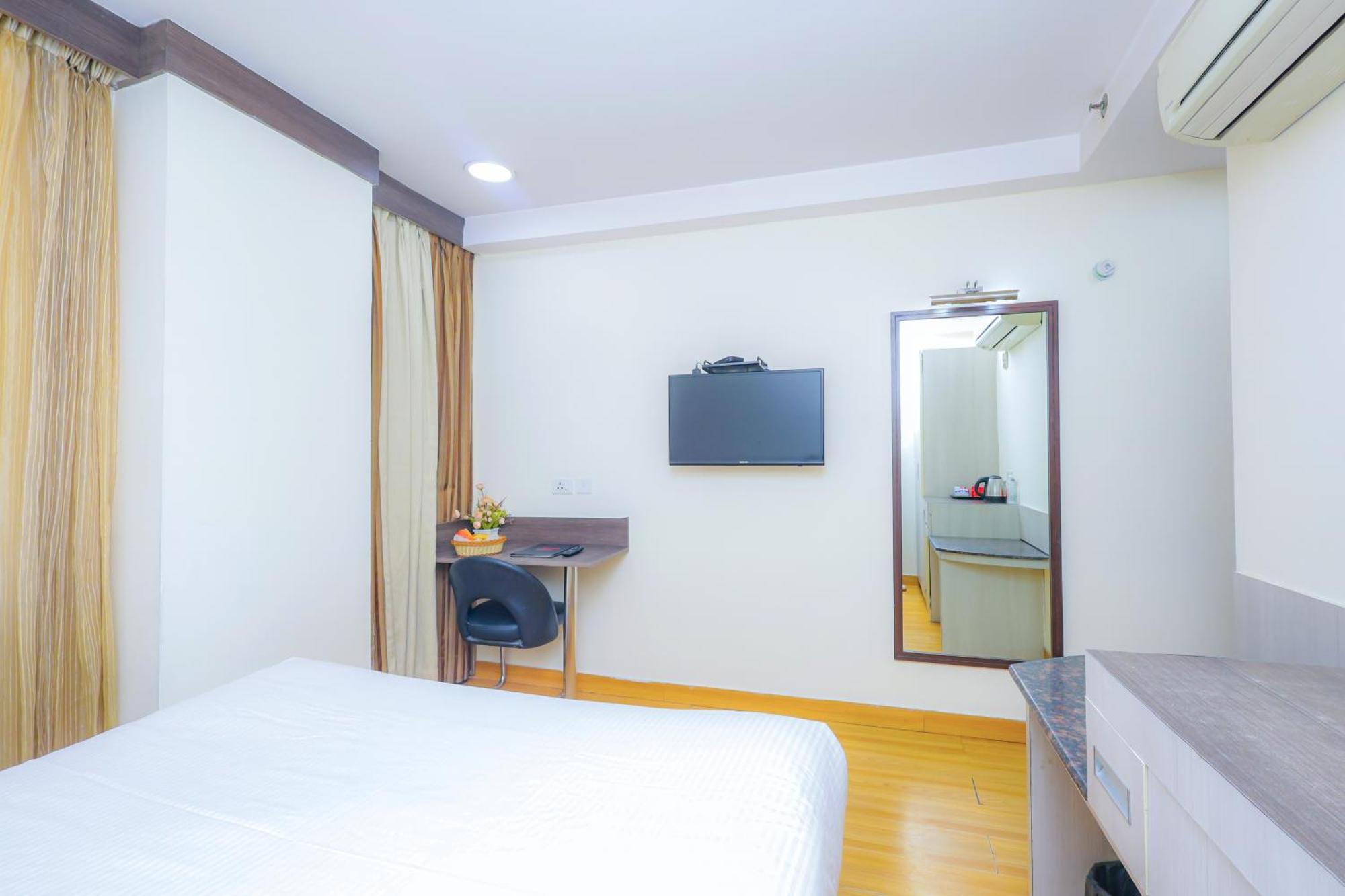 Hyphen Business Hotel 诺伊达 外观 照片